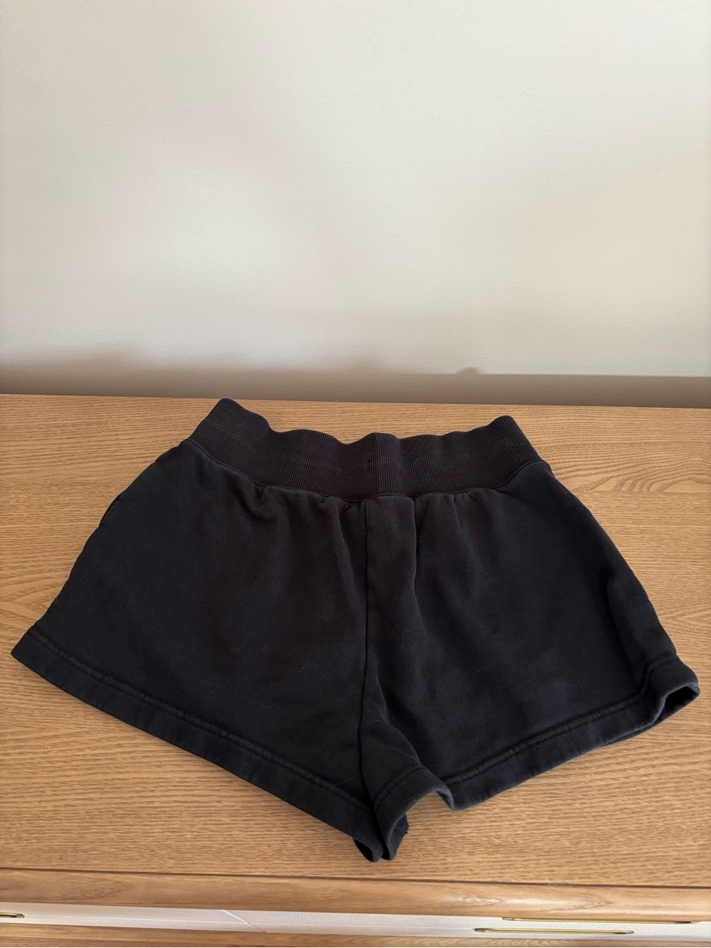 Nike Black Sportswear Phoenix Fleece High-Waisted Loose Shorts - Picture 5 of 5